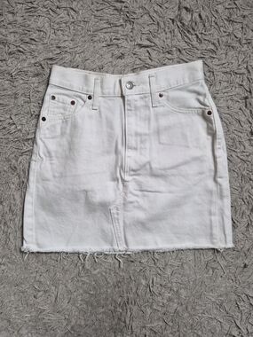 Womens Levis Denim Jean Skirt White Size 26 Raw Frayed Hem Spring Summer Preppy